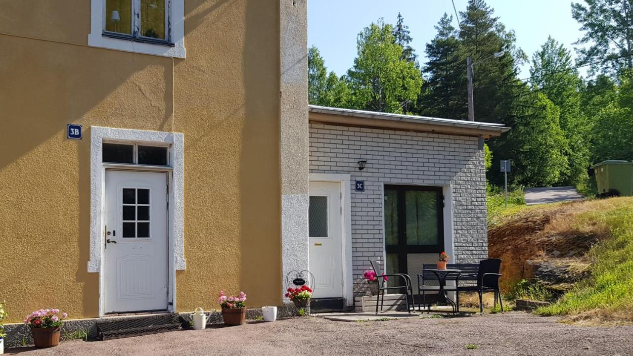 Parkvillan Sunshine Living Condo Koppom Екстер'єр фото