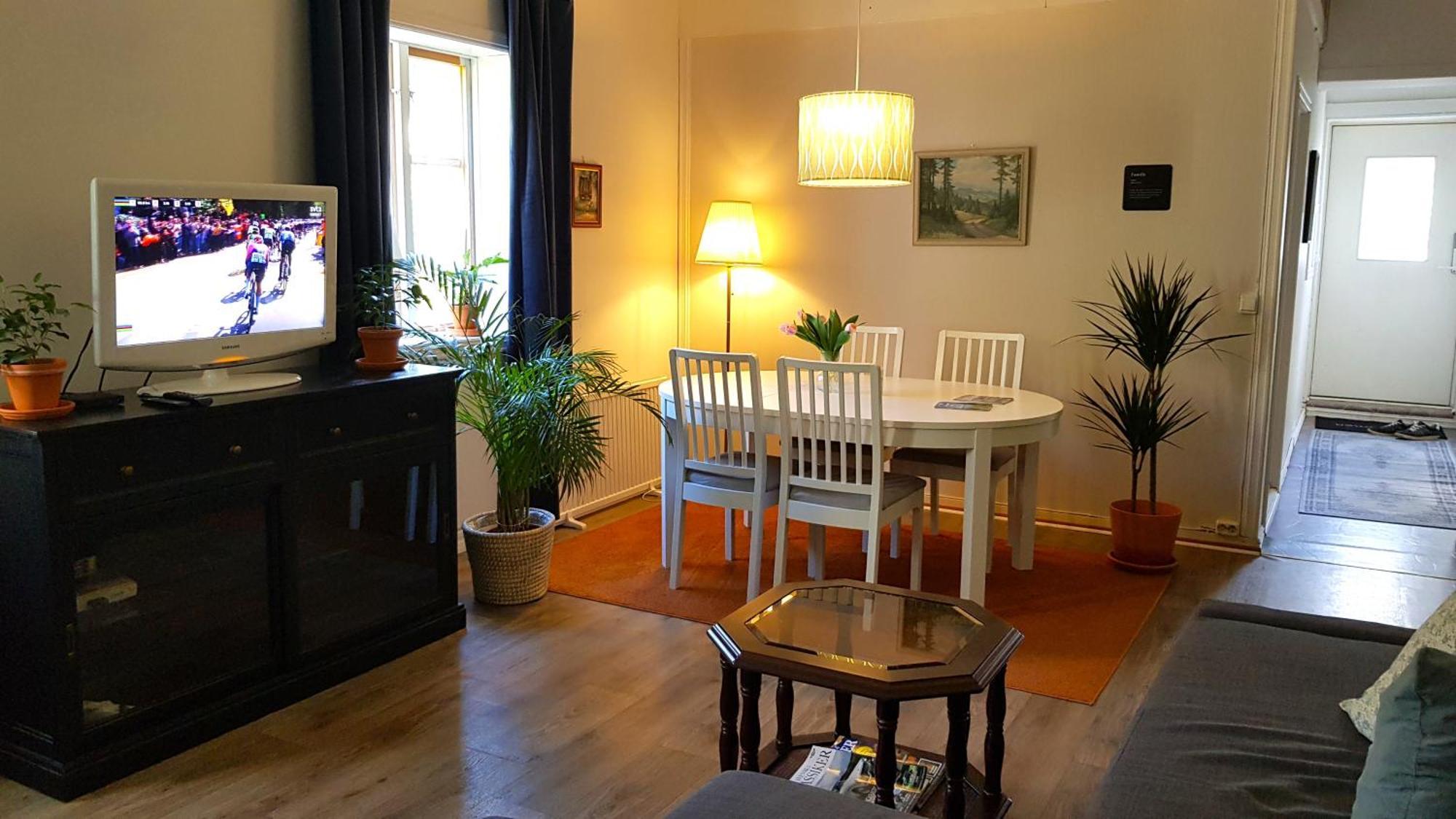Parkvillan Sunshine Living Condo Koppom Екстер'єр фото